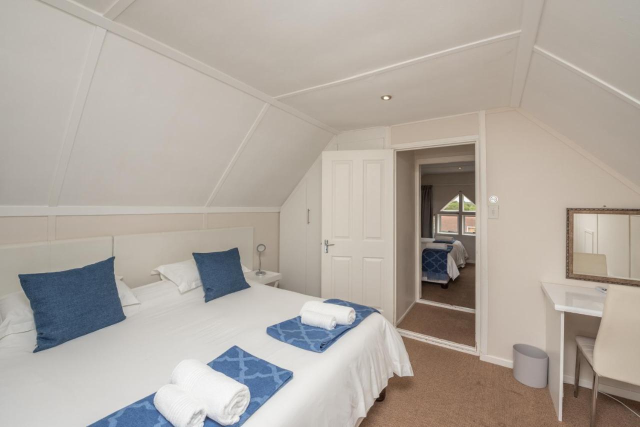Millard Crescent Guest House Port Elizabeth Bagian luar foto