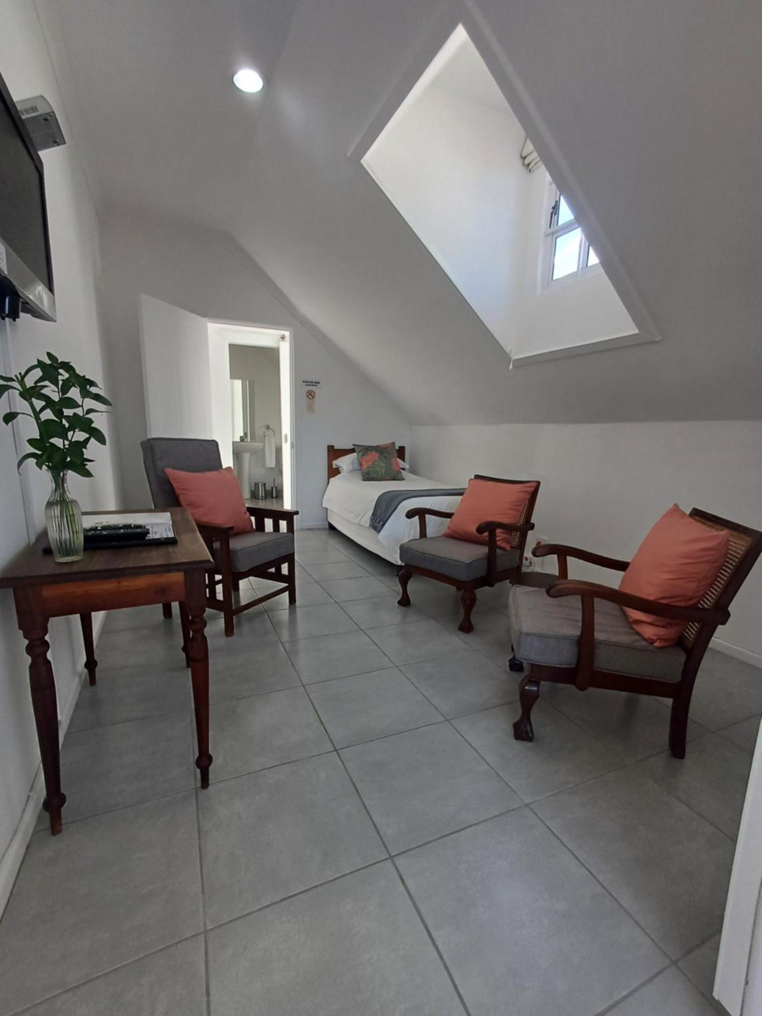 Millard Crescent Guest House Port Elizabeth Bagian luar foto