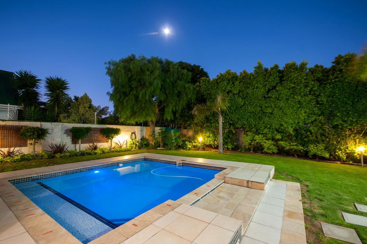 Millard Crescent Guest House Port Elizabeth Bagian luar foto